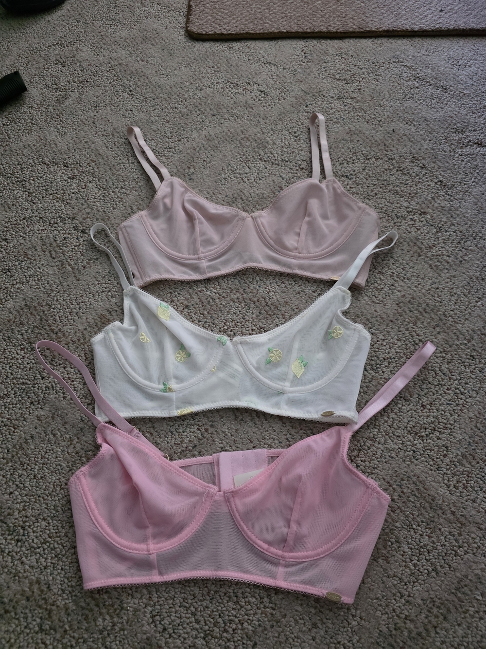 Jessica Simpson Pink & White Mesh Longline Bralette Set (3)
